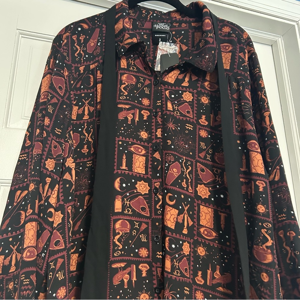 NWT Torrid Disney Hocus Pocus size 3X tie neck long sleeve blouse Halloween plus - Picture 11 of 12